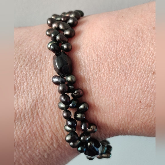 Y2K Genuine Peacock Sea Pearls Bracelet w/Garnet and Sterling Silver - Picture 3 of 12